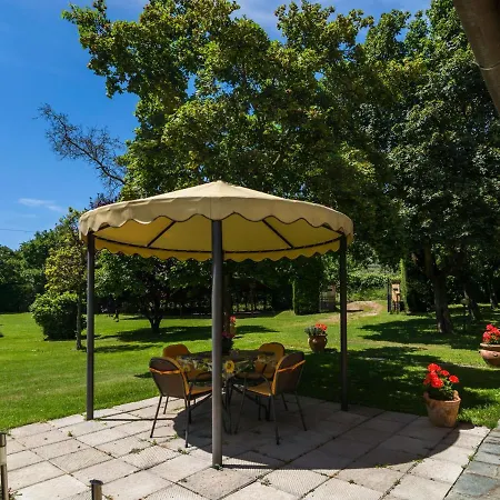 Belvilla By Oyo Villa Fiorentino Holiday home
